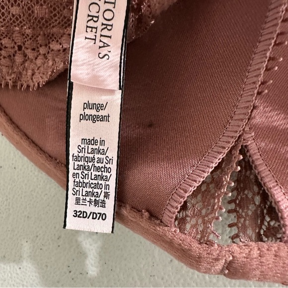 Victoria secret bundle 3 bras push - Picture 6 of 8